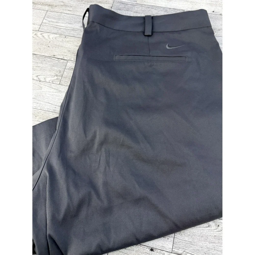 NIKE GOLF Dri-Fit Shorts Mens 40 Standard Fit Chino Length 21